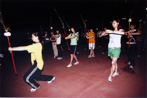 2006年4月长岛代表团在台传授八佾舞